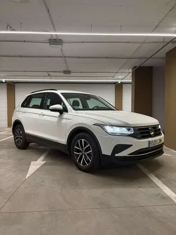 Usado VW Tiguan 121 CV (88 kW) 2022 Blanco SUV