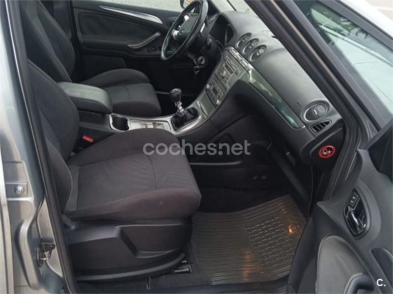 Usado Ford S-MAX Titanium 140 CV (102 kW) 2006 Gris / plata Monovolumen