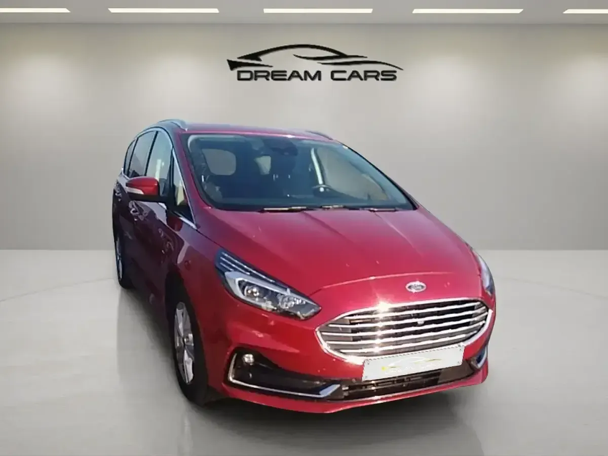 Usado Ford S-MAX Titanium 190 CV (139 kW) 2023 Rojo Monovolumen
