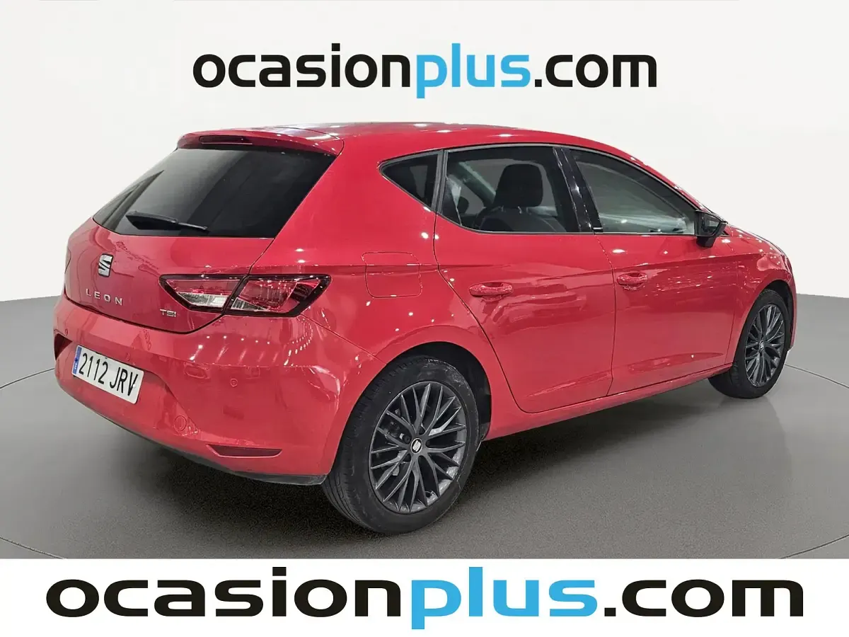 Usado Seat Leon CONNECT 110 CV (80 kW) 2016 Rojo Utilitario