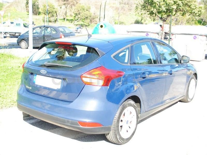 Usado Ford Focus Titanium 120 CV (88 kW) 2015 Azul Berlina