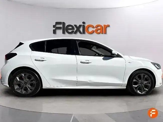 Usado Ford Focus ST-Line X 125 CV (91 kW) 2022 Blanco Berlina