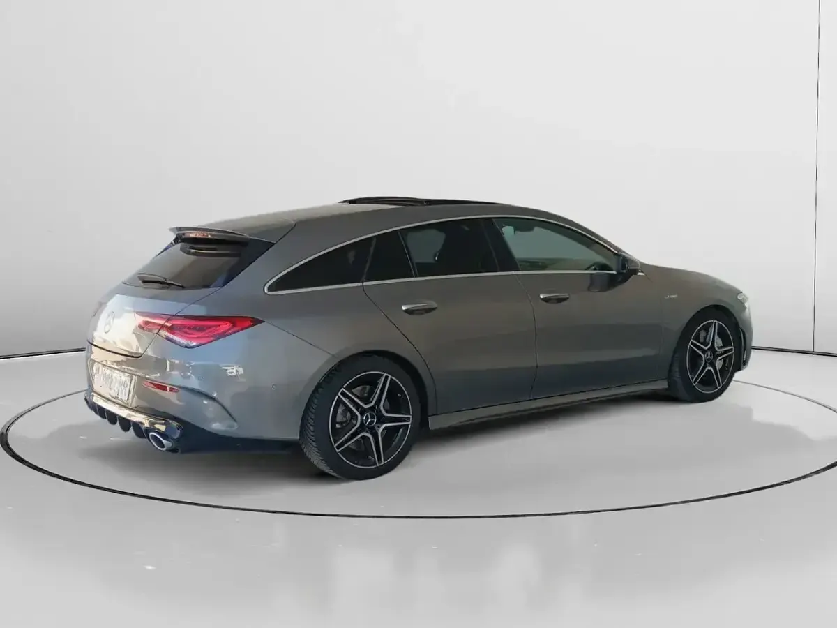 Usado Mercedes CLA35 AMG Shooting Brake AMG 306 CV (225 kW) 2021 Gris Familiar