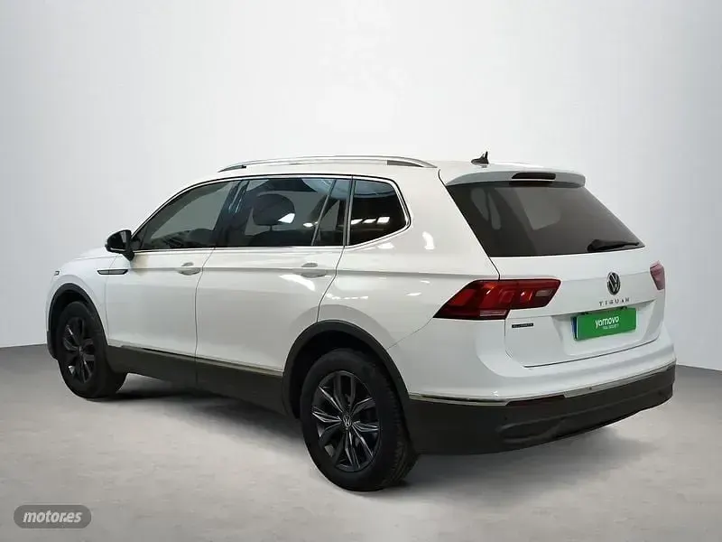 Usado VW Tiguan Life 151 CV (111 kW) 2023 Blanco SUV