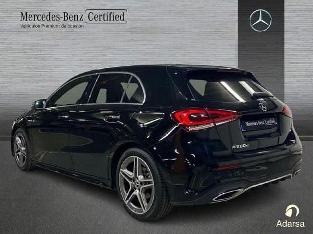 Usado Mercedes A200 AMG line 150 CV (110 kW) 2022 Negro noche Berlina