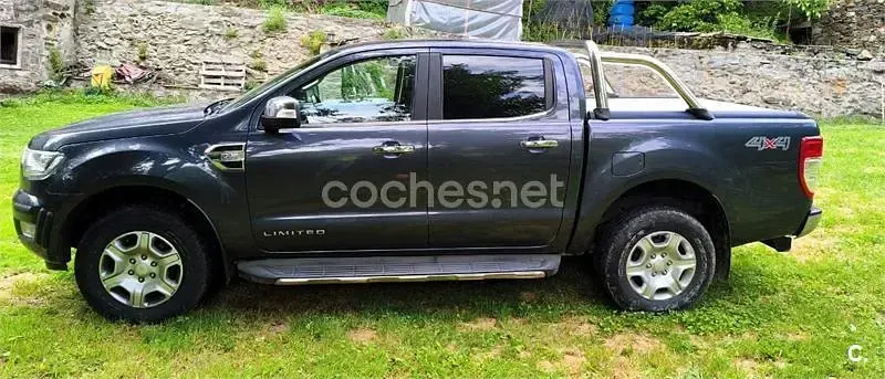 Usado Ford Ranger XLT 160 CV (117 kW) 2017 Gris / plata Pickup/Camioneta