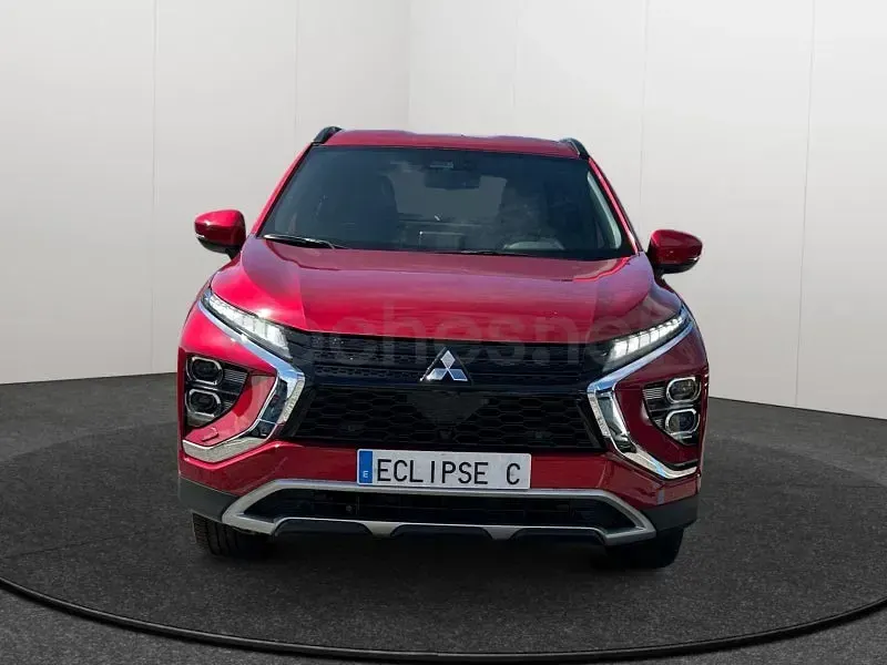 Usado Mitsubishi Eclipse Cross 188 CV (138 kW) 2024 Rojo SUV
