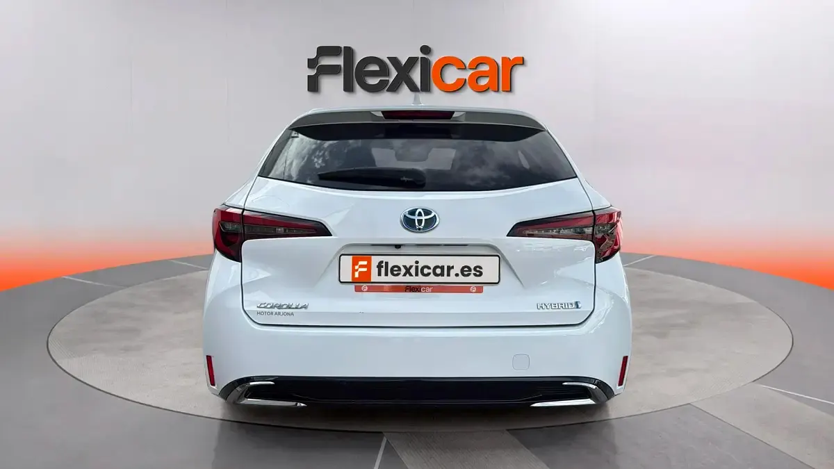 Usado Toyota Corolla Sport 196 CV (144 kW) 2023 Blanco Familiar