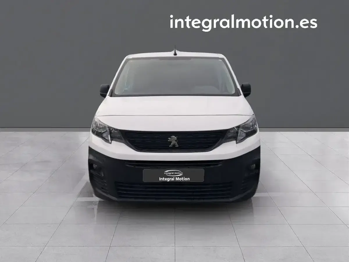 Usado Peugeot Partner 75 CV (55 kW) 2020 Blanco Monovolumen