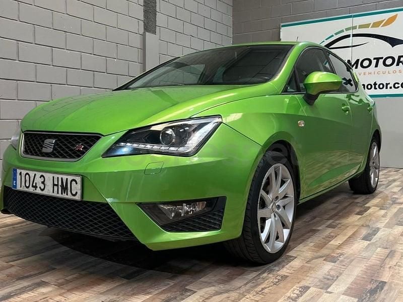 Usado Seat Ibiza FR 105 HP (77 kW) 2012 Verde Sedan