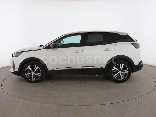 Usado Peugeot 3008 Allure 131 CV (96 kW) 2022 Gris SUV