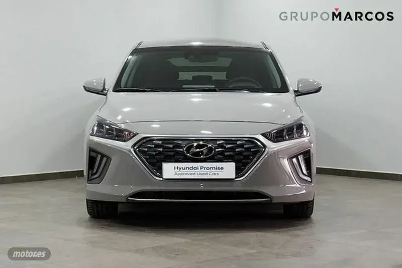 Usado Hyundai Ioniq 141 CV (103 kW) 2021 Gris Utilitario