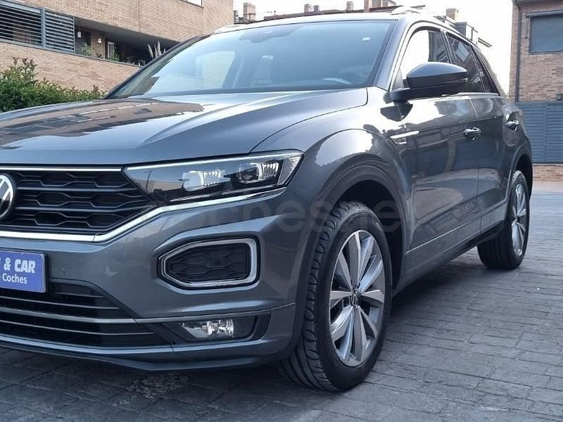 Gris / plata Usado 2022 VW T-Roc Advance SUV | 19.990 € (Precio justo) - Imagen 1/4