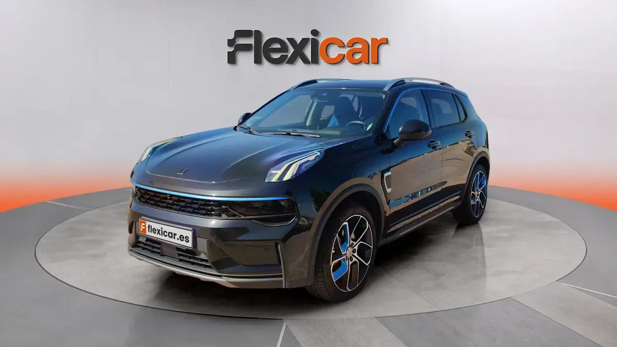 Usado Lynk & Co 01 261 CV (191 kW) 2023 Negro SUV