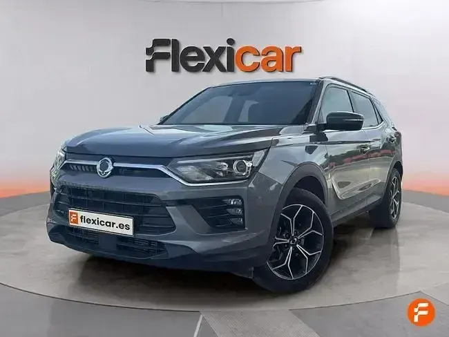 Usado SsangYong Korando 163 CV (119 kW) 2024 Gris SUV