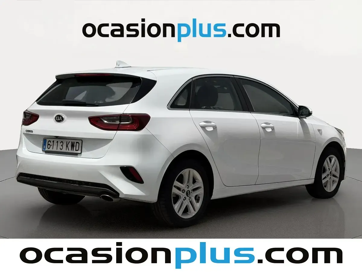 Usado Kia Ceed 101 CV (74 kW) 2019 Blanco Utilitario