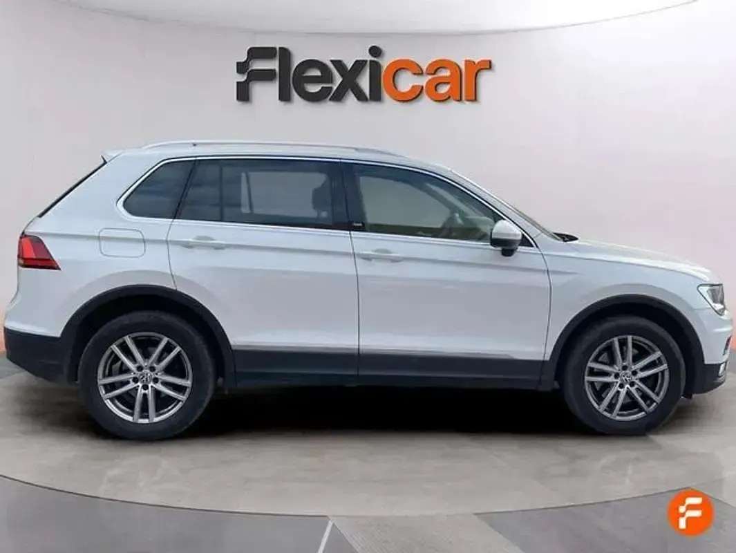 Usado VW Tiguan Sportline 179 CV (131 kW) 2017 Blanco SUV