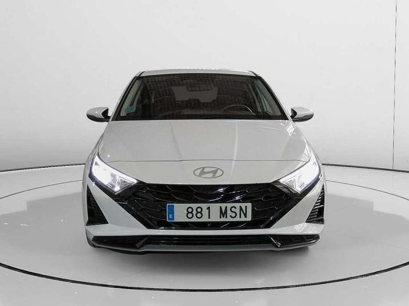Usado Hyundai i20 102 CV (75 kW) 2024 Blanco Utilitario