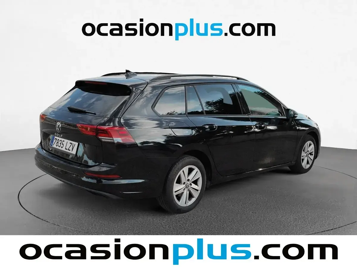 Usado VW Golf VII Life 115 CV (84 kW) 2021 Negro Familiar