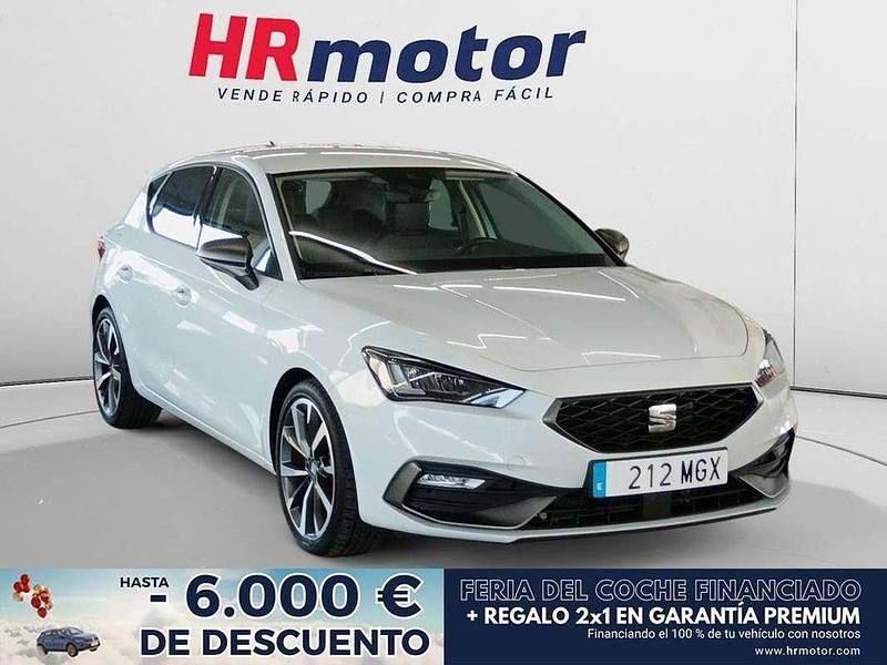 Blanco Usado 2023 Seat Leon FR Utilitario | 20.790 € (Precio justo) - Imagen 1/4