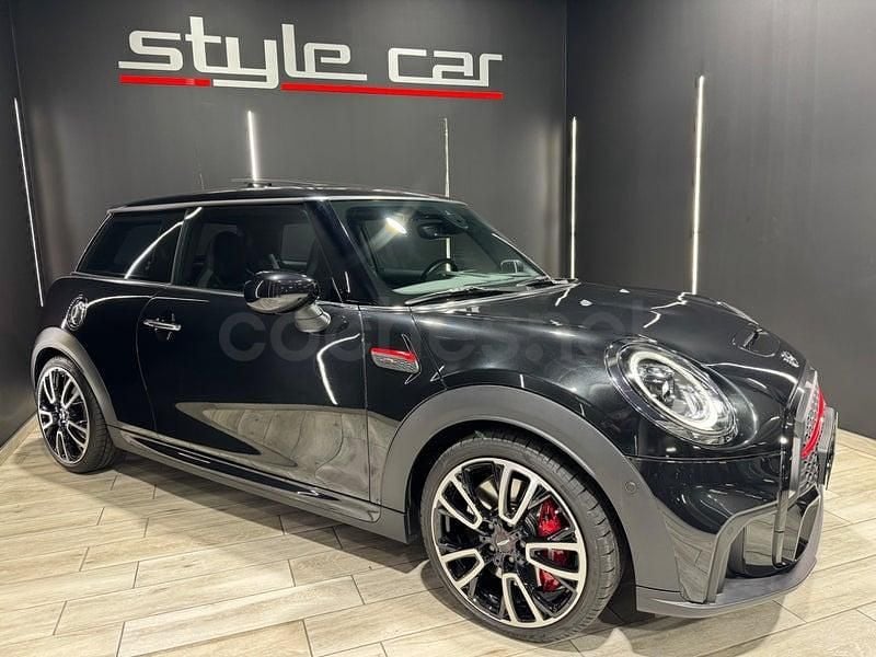 Usado Mini John Cooper Works 231 CV (169 kW) 2024 Negro Utilitario