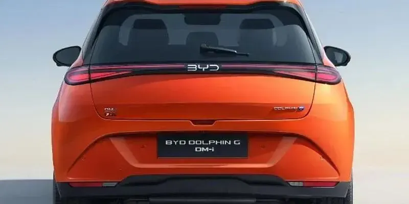 Nuevo BYD Dolphin 155 kW (212 CV) 2026 Naranja Utilitario