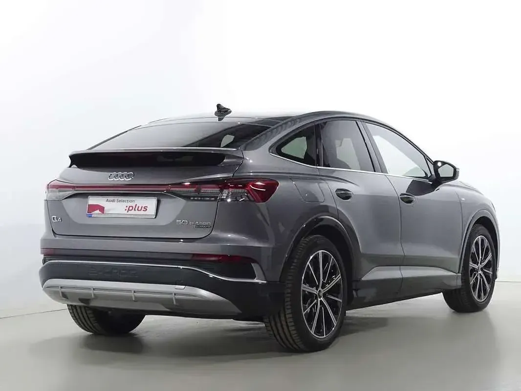 Usado Audi Q4 Sportback e-tron S-Line 219 kW (299 CV) 2023 Gris SUV