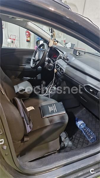 Negro Usado 2023 Dacia Jogger Essentiel Familiar | 10.700 € (Super precio) - Imagen 1/4