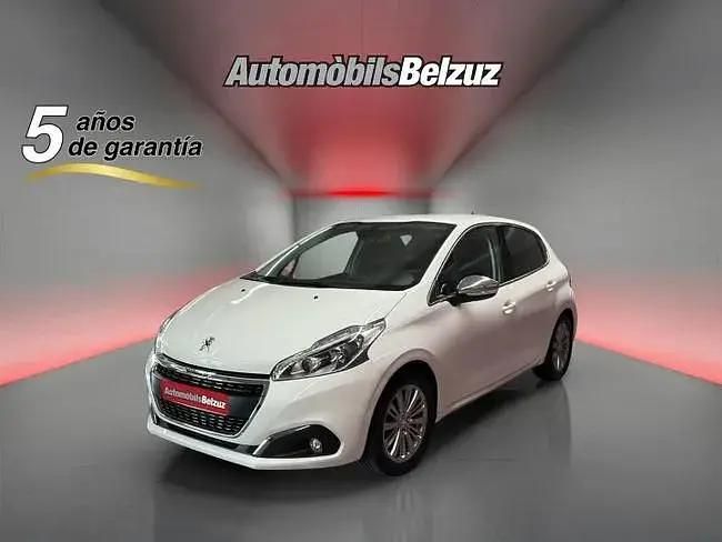 Usado Peugeot 208 Allure 83 CV (61 kW) 2018 Blanco Utilitario