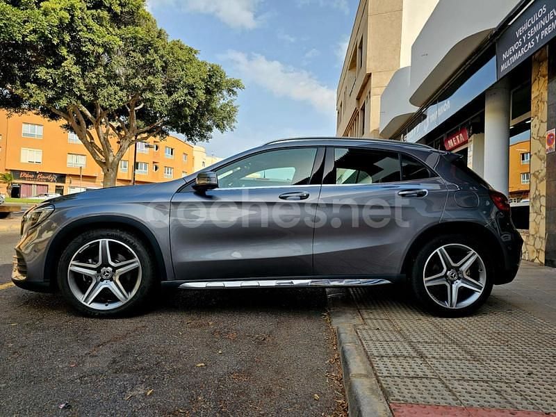 Usado Mercedes GLA250 AMG line 211 CV (155 kW) 2017 Gris / plata SUV