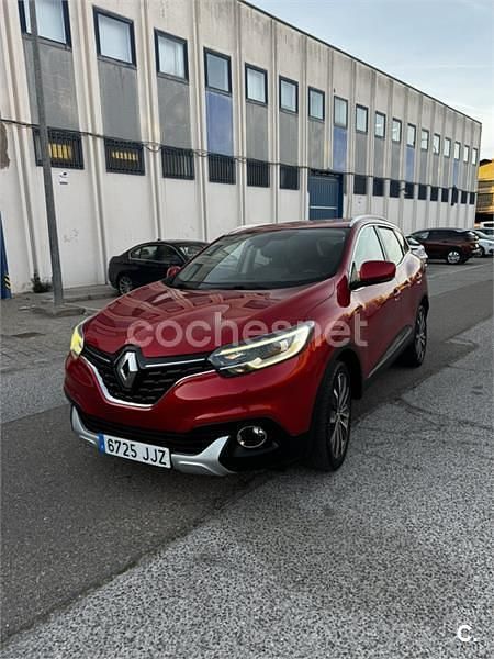 Usado Renault Kadjar Zen 130 CV (95 kW) 2015 Rojo SUV