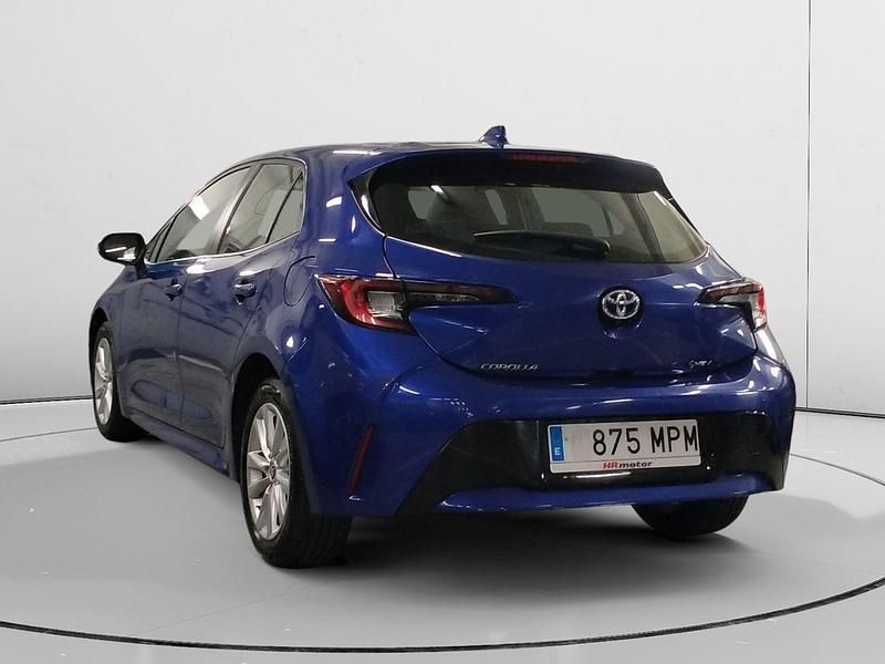 Usado Toyota Corolla Active 140 CV (102 kW) 2024 Azul Berlina