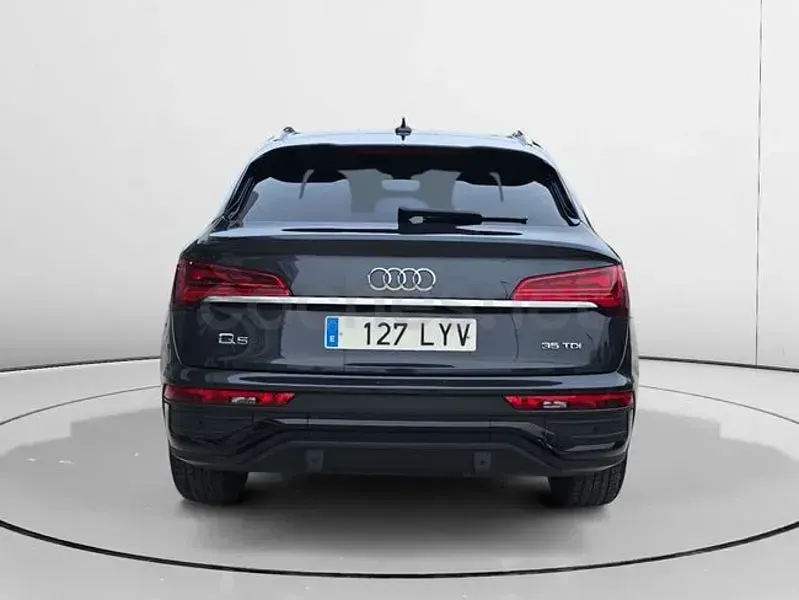Usado Audi Q5 Sportback Advanced Plus 163 CV (119 kW) 2022 Gris / plata SUV
