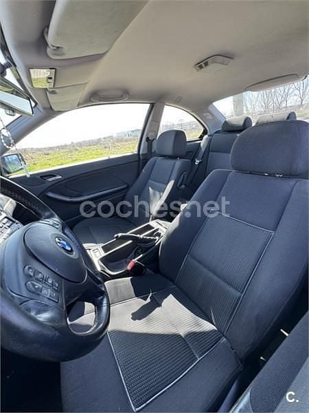 Usado BMW 318 143 CV (105 kW) 2005 Azul Coupe
