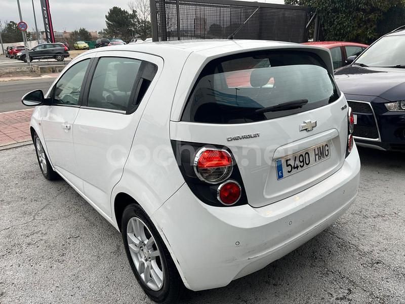 Usado Chevrolet Aveo LTZ 95 CV (69 kW) 2012 Blanco Berlina