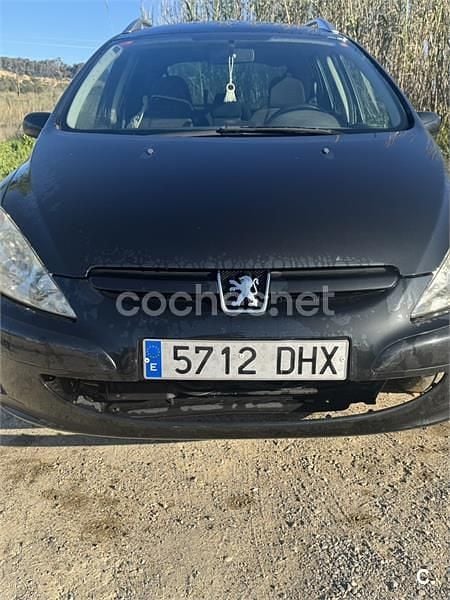 Usado Peugeot 307 110 CV (80 kW) 2005 Negro Familiar