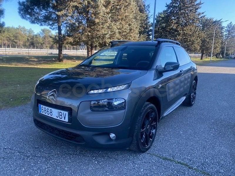 Usado Citroën C4 Cactus Feel 100 CV (73 kW) 2015 Gris / plata Utilitario