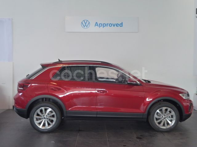 Usado VW T-Roc Life 115 CV (84 kW) 2024 Granate SUV