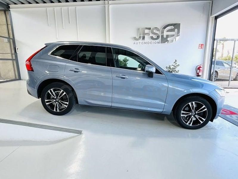 Usado Volvo XC60 Momentum 190 CV (139 kW) 2019 Azul SUV