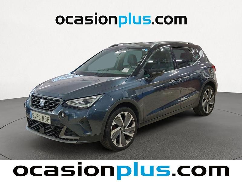 Gris Usado 2024 Seat Arona FR SUV | 20.537 € (Precio justo) - Imagen 1/4