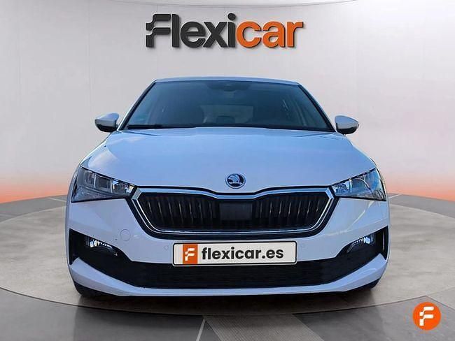 Usado Skoda Scala 95 CV (69 kW) 2022 Blanco Utilitario
