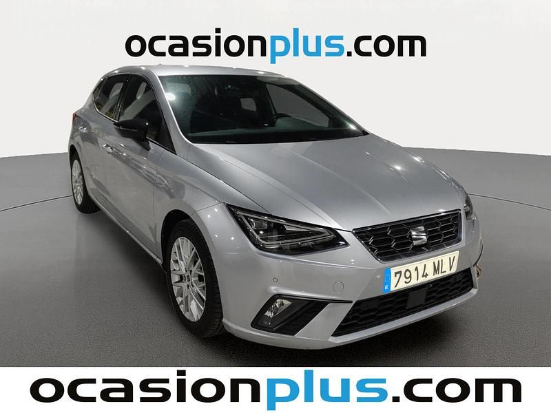 Usado Seat Ibiza FR 110 CV (80 kW) 2023 Gris Berlina