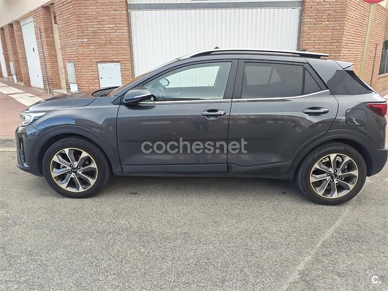Gris / plata Usado 2019 Kia Stonic SUV | 14.200 € (Buen precio) - Imagen 1/4