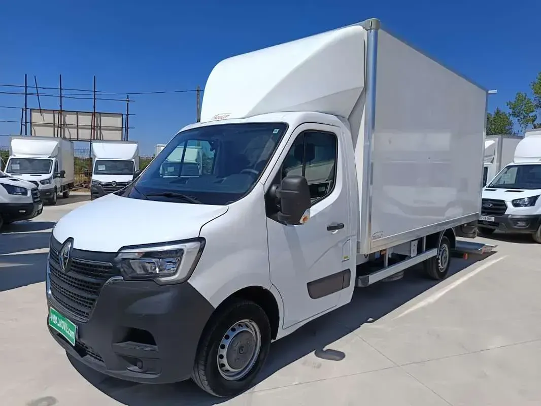Usado Renault Master 145 CV (106 kW) 2024 Blanco Monovolumen
