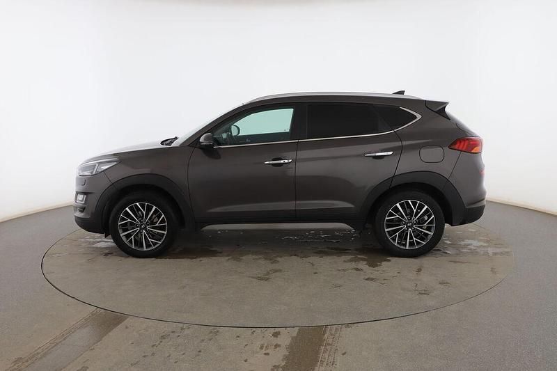 Usado Hyundai Tucson 132 CV (97 kW) 2019 Gris SUV