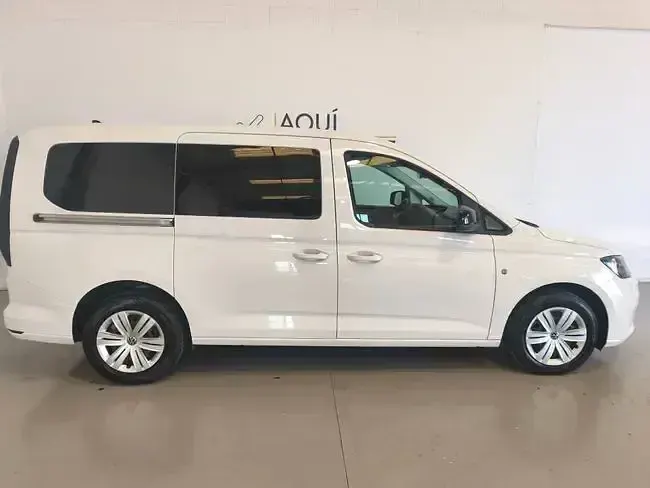 Usado VW Caddy 122 CV (89 kW) 2023 Blanco Monovolumen