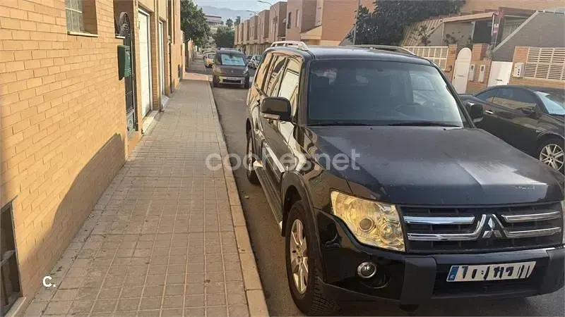 Usado Mitsubishi Montero Intense 160 CV (117 kW) 2006 Negro SUV