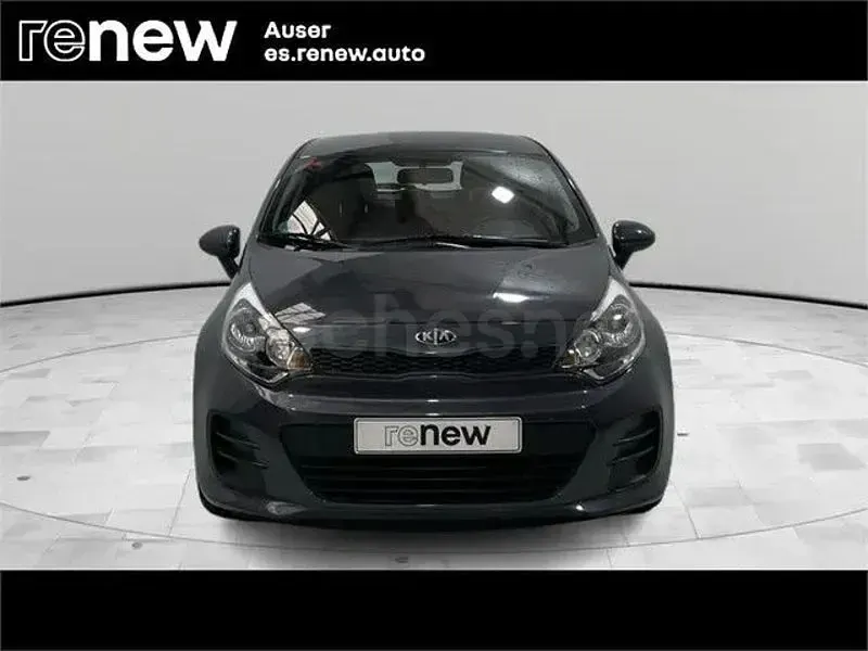 Usado Kia Rio 84 CV (61 kW) 2017 Marrón Berlina