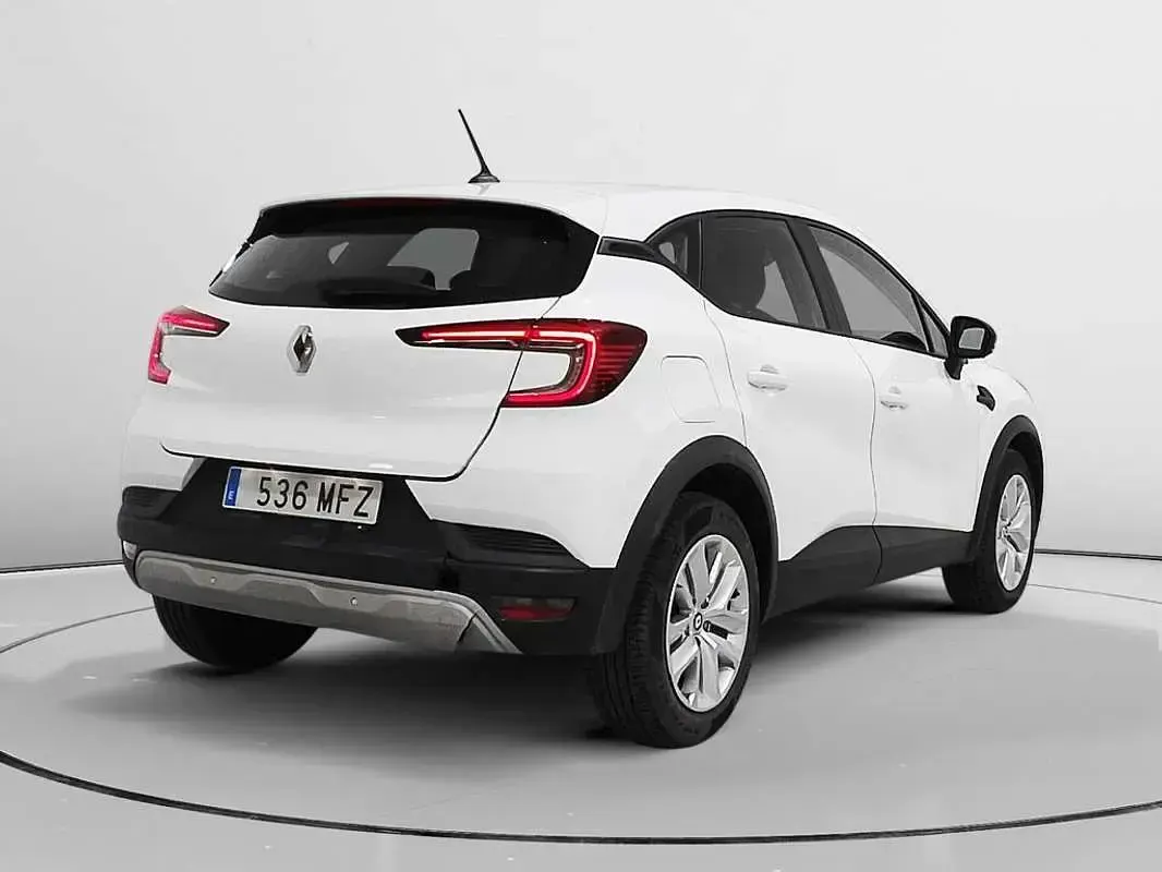 Usado Renault Captur Intens 101 CV (74 kW) 2023 Blanco SUV