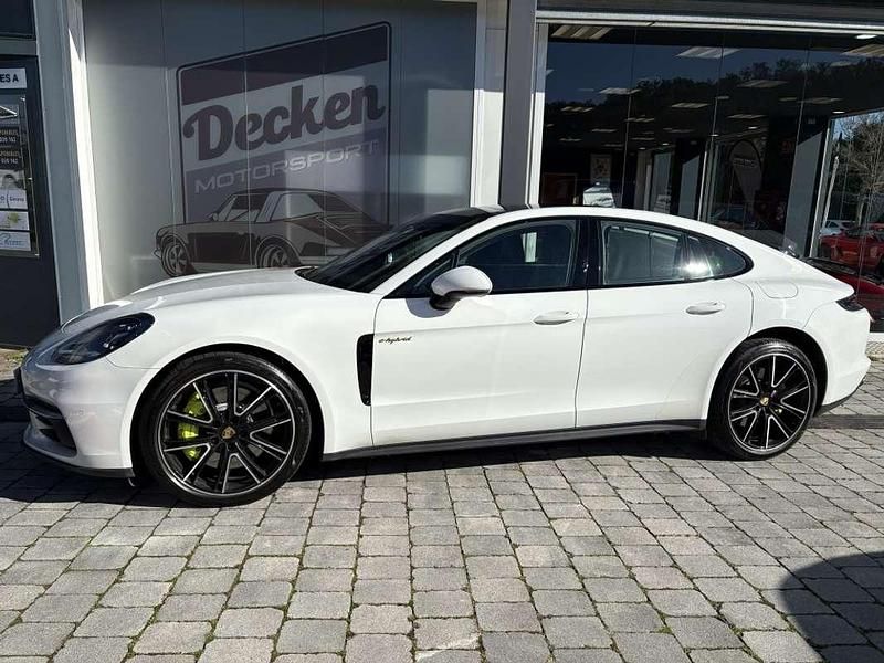 Usado Porsche Panamera 4 Executive 462 CV (339 kW) 2019 Blanco Berlina